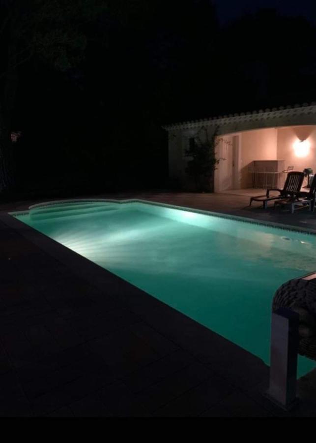 Villa … et la fourmi à Saumane-de-Vaucluse Extérieur photo