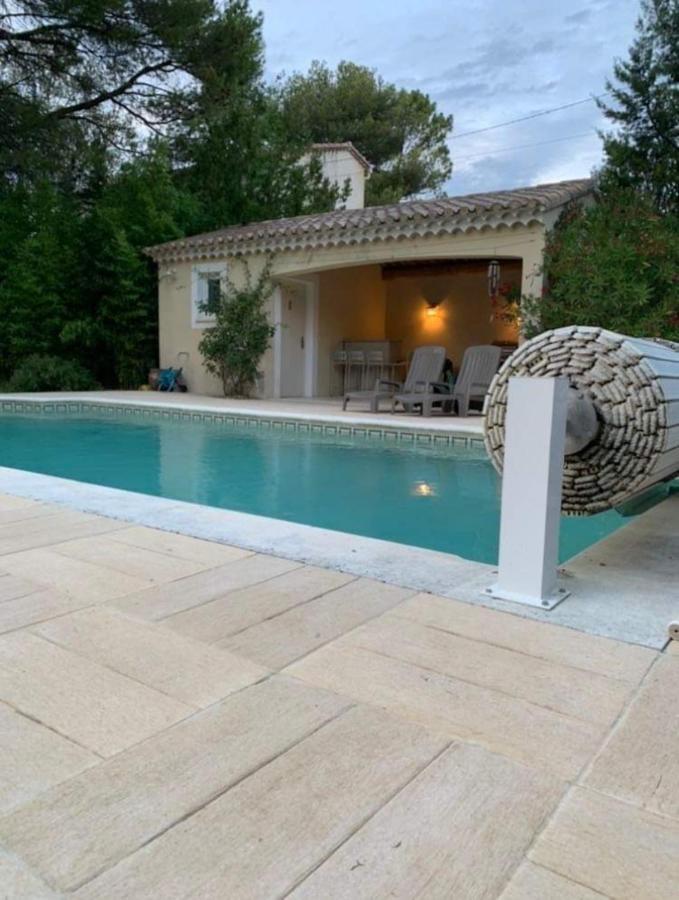 Villa … et la fourmi à Saumane-de-Vaucluse Extérieur photo