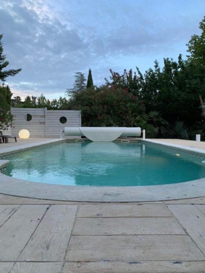 Villa … et la fourmi à Saumane-de-Vaucluse Extérieur photo