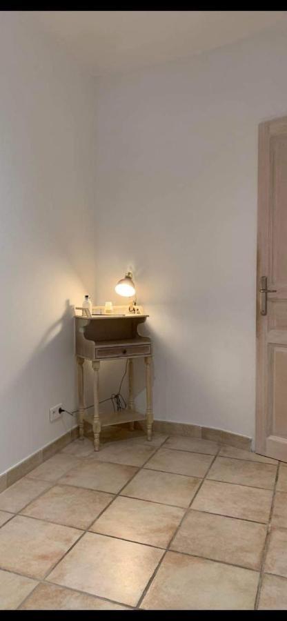 Villa … et la fourmi à Saumane-de-Vaucluse Extérieur photo
