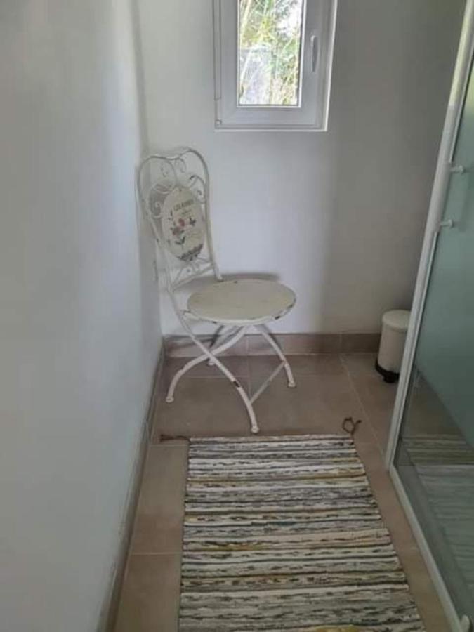Villa … et la fourmi à Saumane-de-Vaucluse Extérieur photo