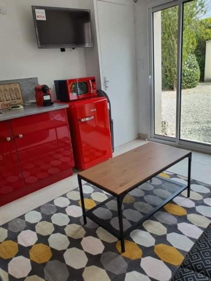 Villa … et la fourmi à Saumane-de-Vaucluse Extérieur photo